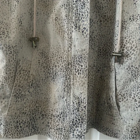 SD Collection Gray Leopard Utility Jacket - Picture 4 of 5